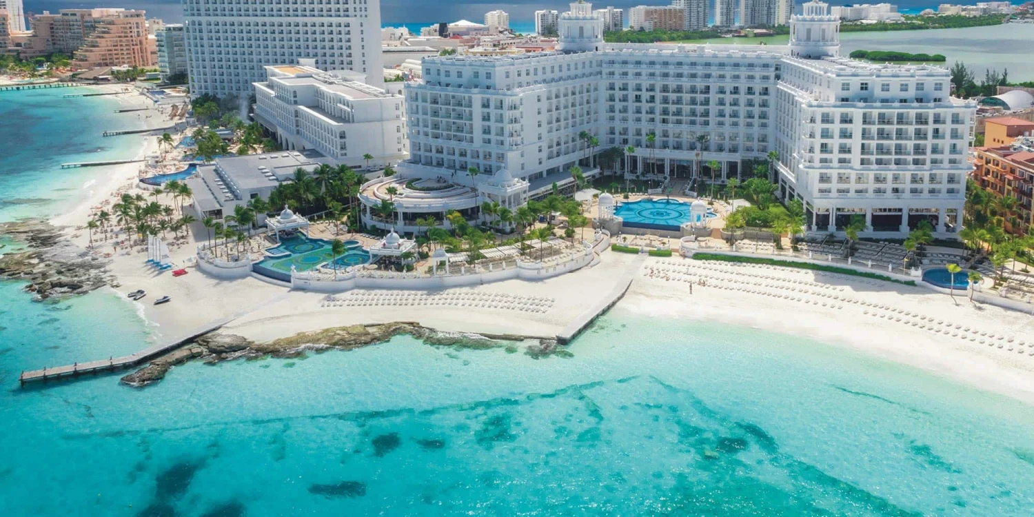 Cancún 2025: Esta fue la playa con menos sargazo según la IA
